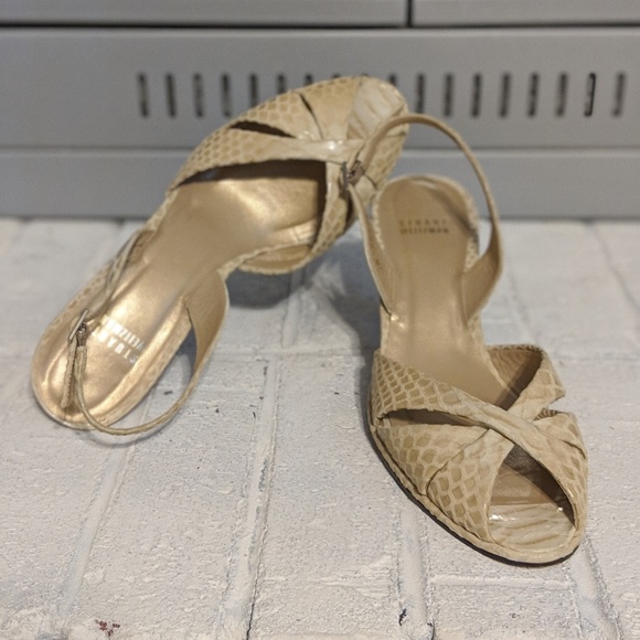 Stuart Weitzman Creme Slingback Shoe - Picture 1 of 6